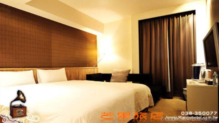 Roaders Hotel Hualien Dongda Exterior photo